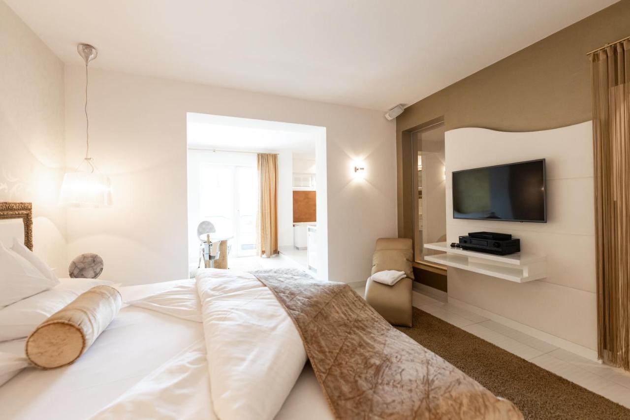 Maiers Kuschelhotel Loipersdorf Deluxe - Adults Only Loipersdorf bei Fuerstenfeld Ngoại thất bức ảnh