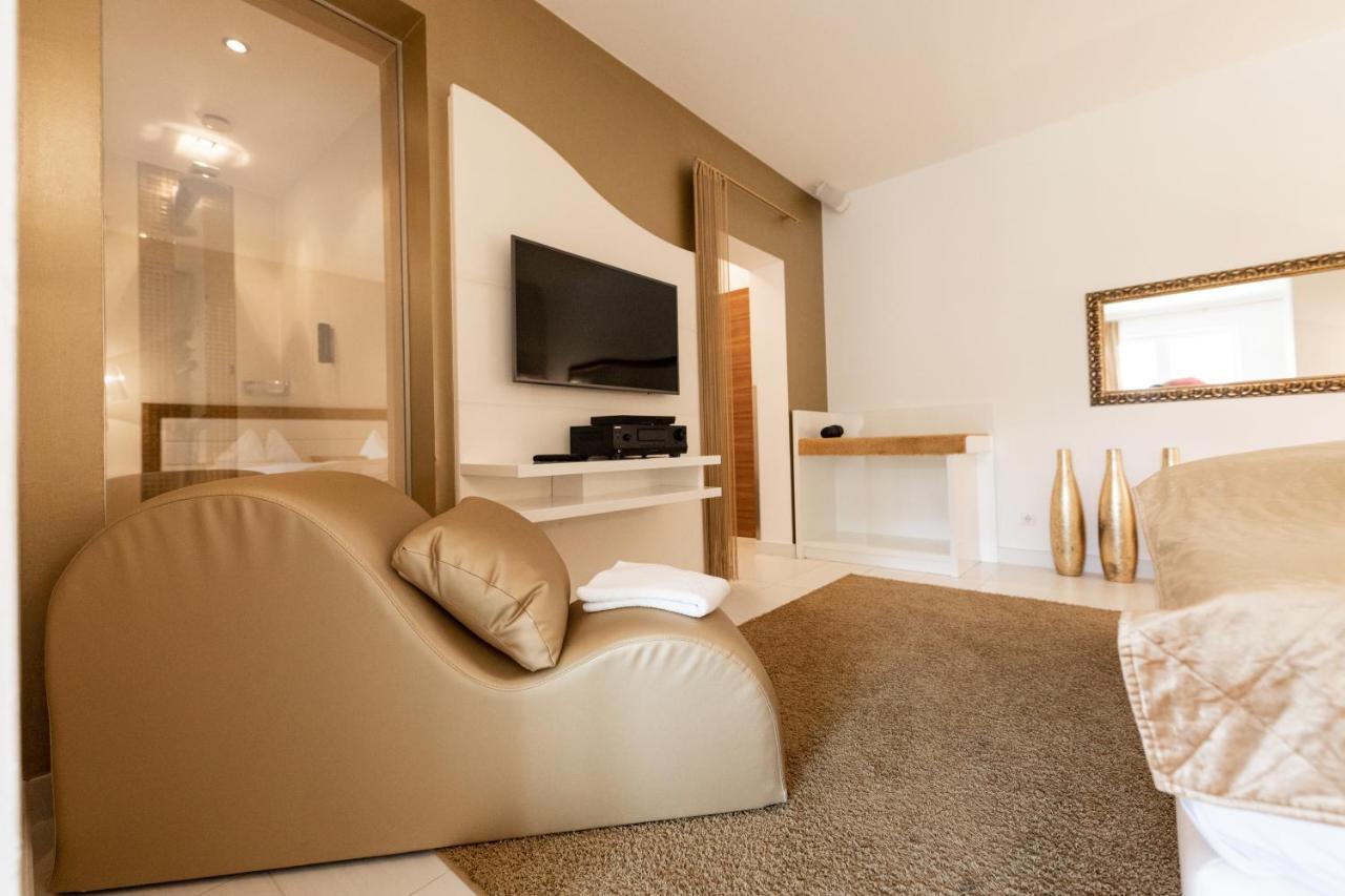 Maiers Kuschelhotel Loipersdorf Deluxe - Adults Only Loipersdorf bei Fuerstenfeld Ngoại thất bức ảnh